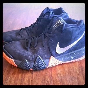 Nike Kyrie 4